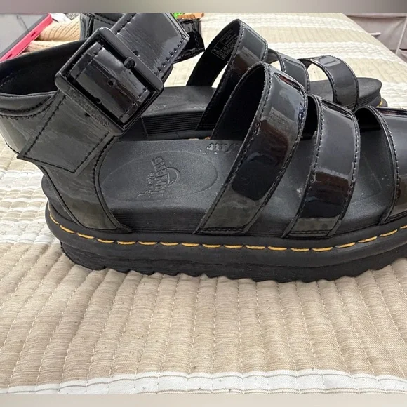 Dr. Martens Blaire Patent Leather Strap Sandals in black. Women’s size 10 - Picture 3 of 8